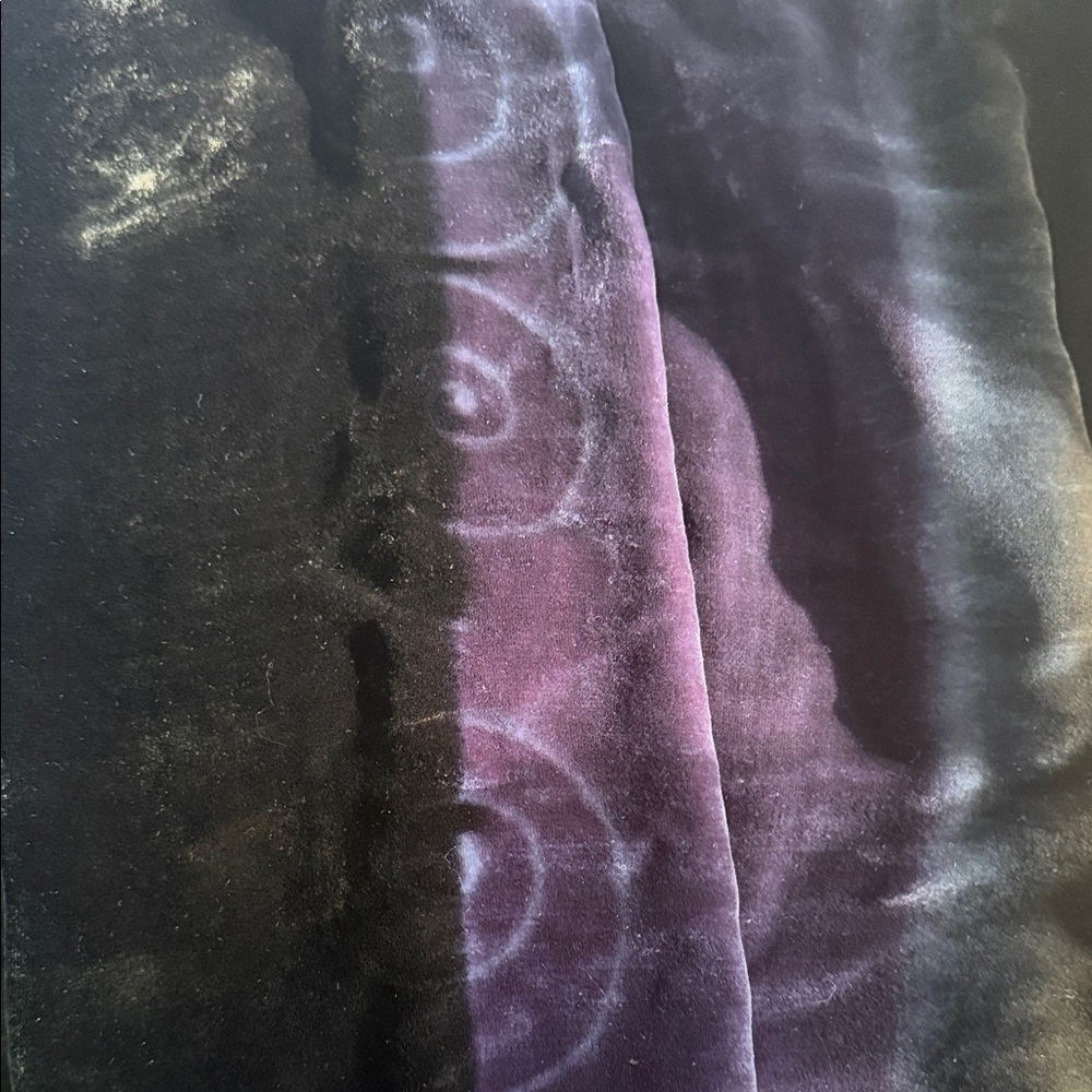 Artisan Hand Painted Velvet Rectangular Gorgeous … - image 4